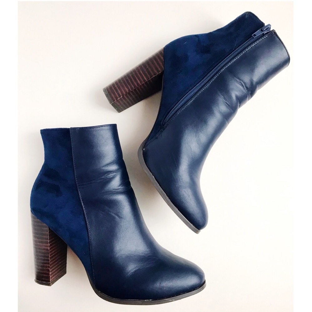 N.Y.L.A ModCloth Vegan Navy Block Heel Ankle Boots